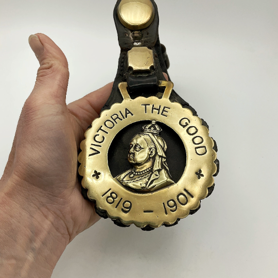 Antique Victoria The Good Horse Brass
