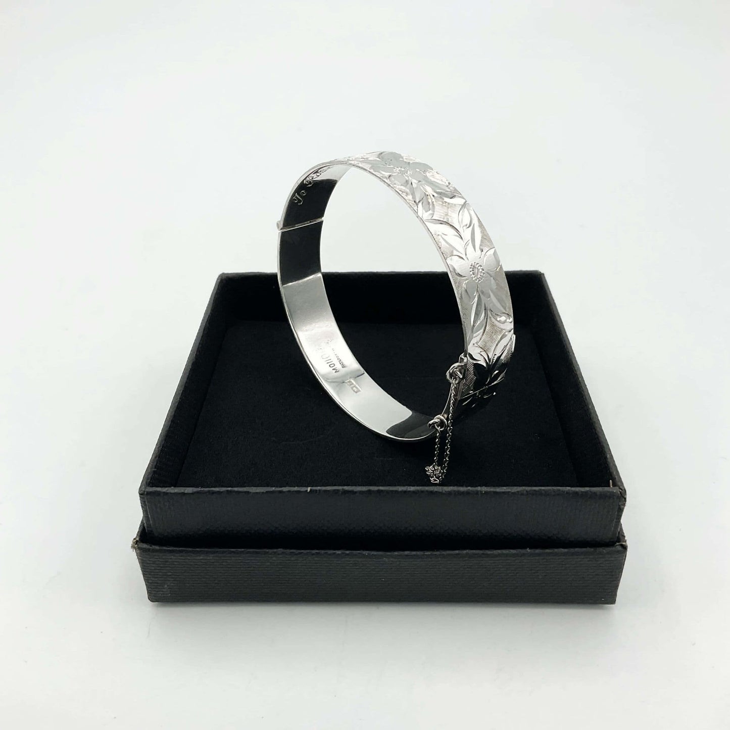 1968 Sterling Silver Hinged Bracelet