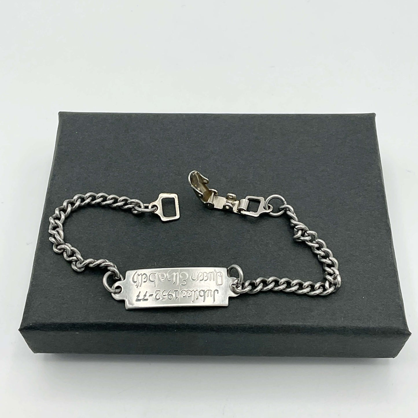 Queen Elizabeth II Silver Jubilee Bracelet