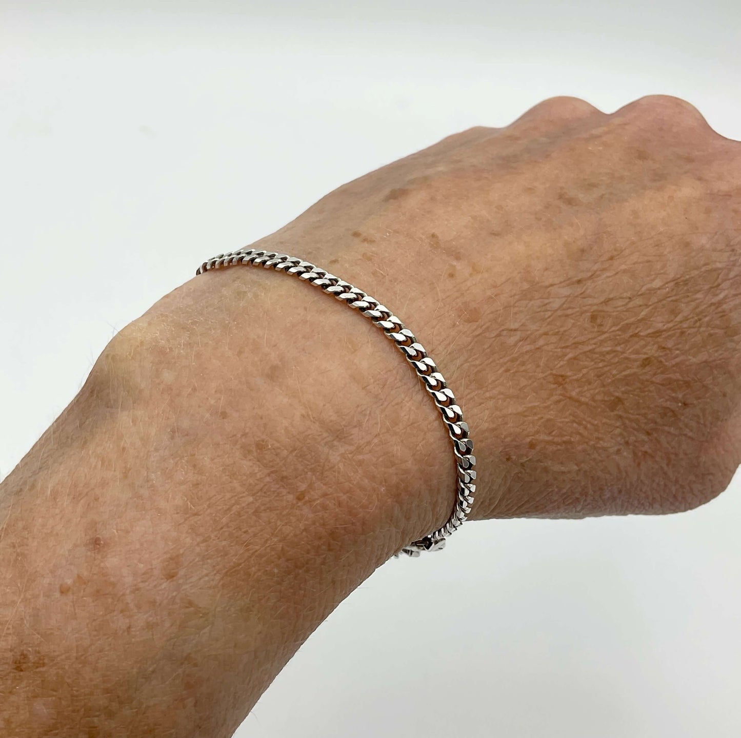 Pulsera de cadena de eslabones de plata maciza para mujer