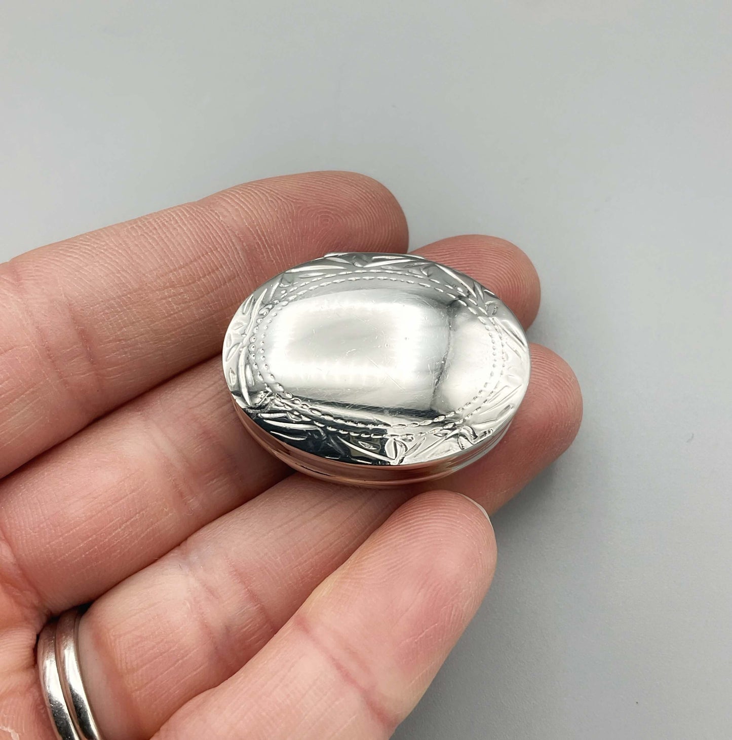 Vintage Oval Sterling Silver Pill Box