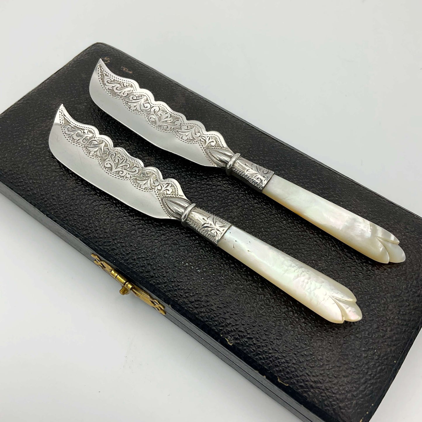 Antique 1909 Silver Butter Knives Boxed Set