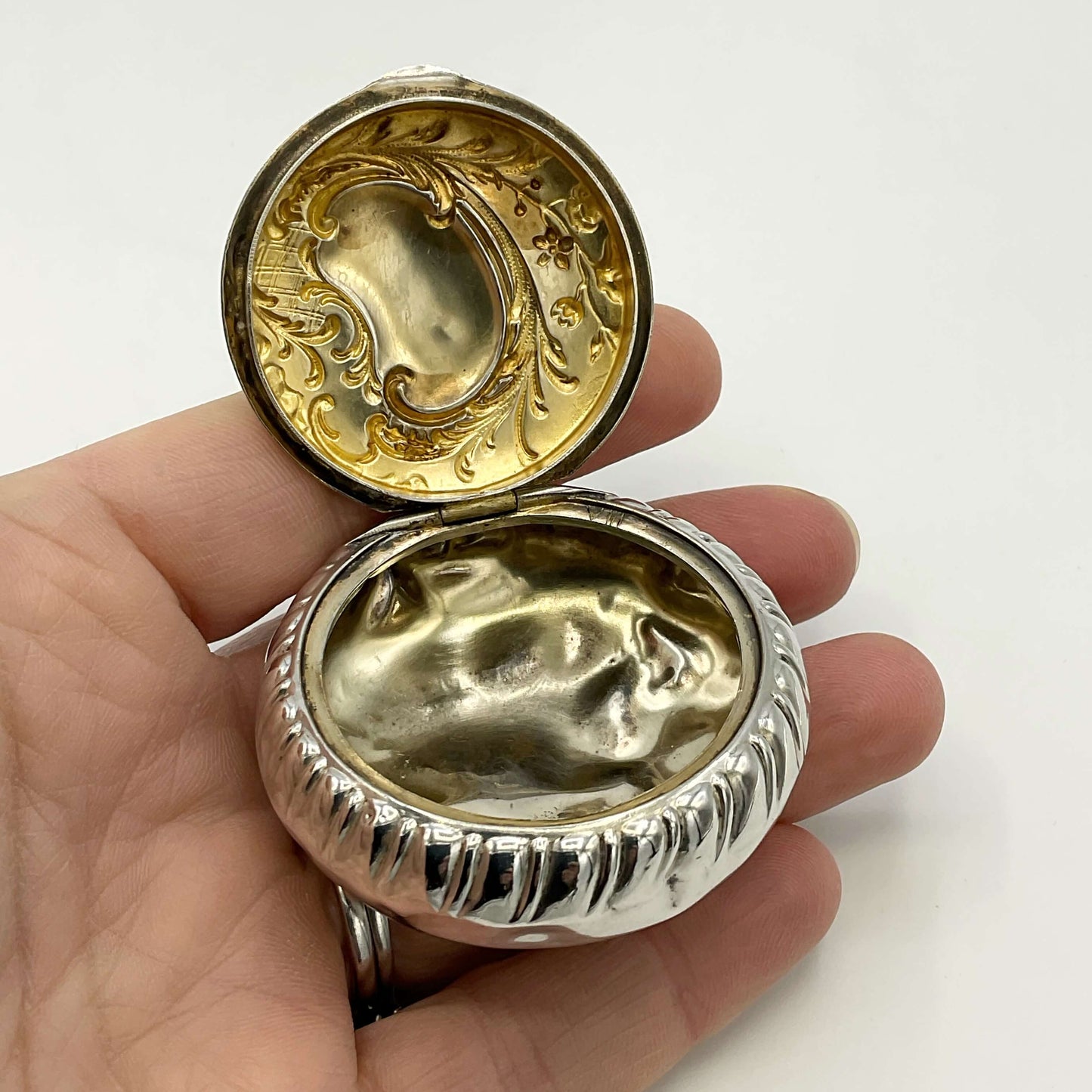 Antique 1897 Embossed Solid Silver Pill Box