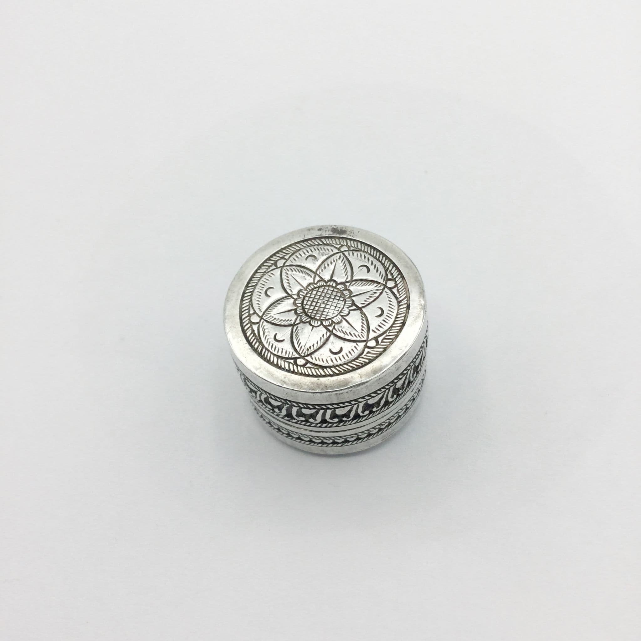 Hindu Mythology Silver Plated Pill Box – Beeches Vintage