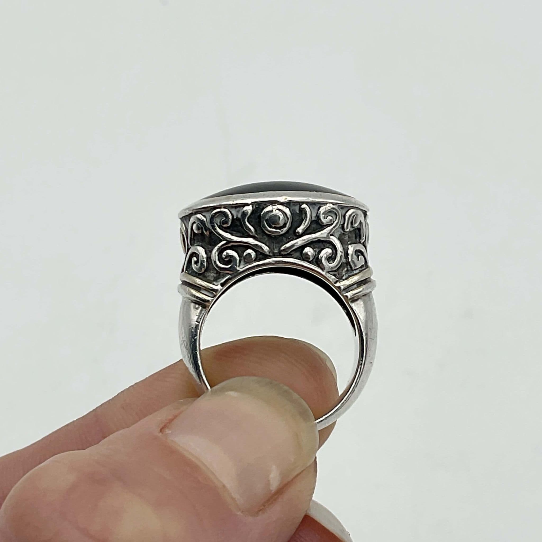 Oval Black Onyx Silver Ring – Beeches Vintage